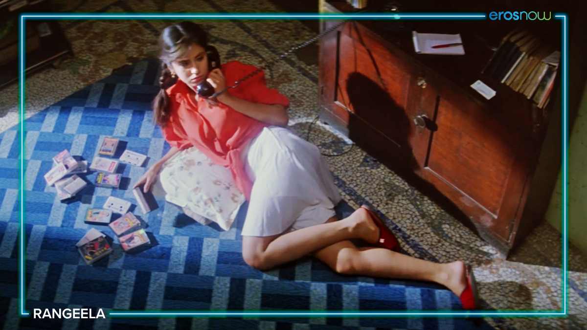 ErosUniverse_'s tweet photo. Urmila Matondkar setting outfit goals in the 90's. ๐
#ErosNow #Rangeela #WatchOnEN #FashionGoals @UrmilaMatondkar https://t.co/hU9003XU6L