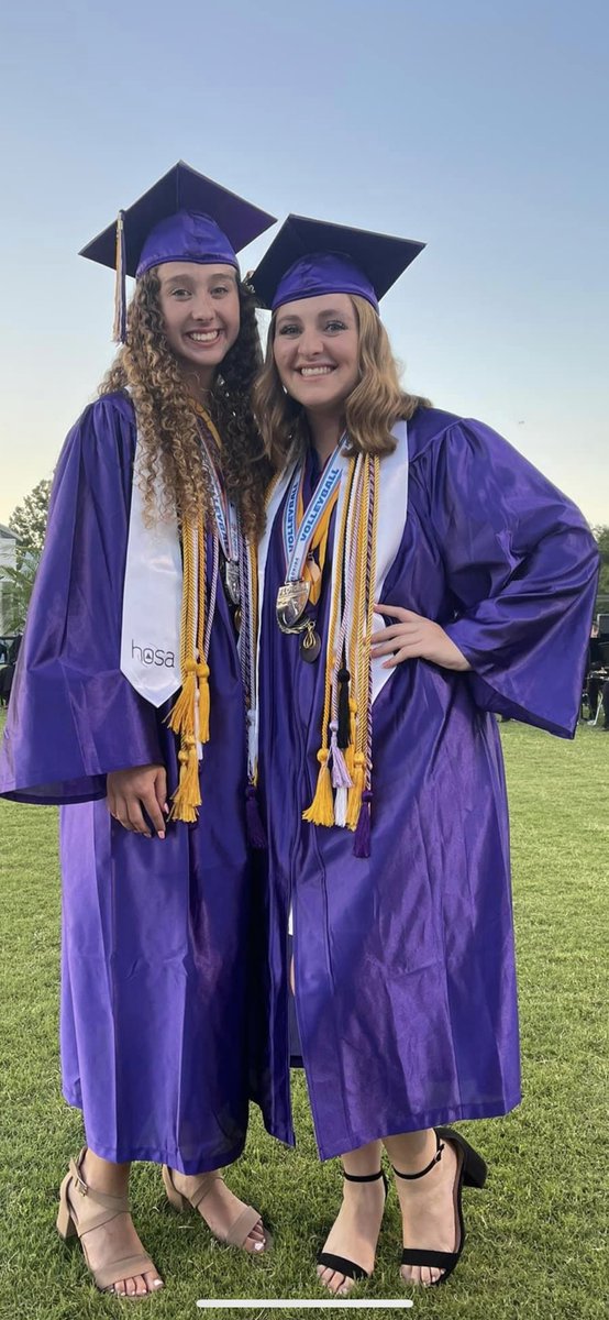 Super proud of our 2 seniors Emma Hutto and Michelle Heilig! Graduated 3rd and 4th in their class and are headed straight to nursing school in the fall. 😊We will miss them on the clay no doubt. We love you Hugs n Pugs❤️❤️