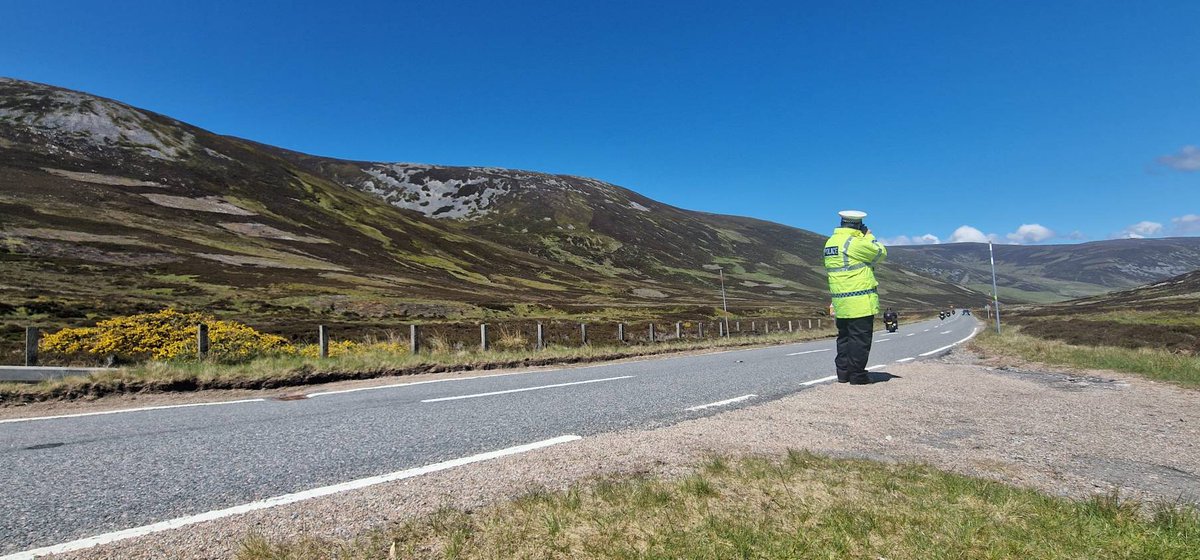 PSOSRoads's tweet photo. A busy day today on the #A93 through #Glenshee with some fantastic weather!
A few warnings in relation to speed however happy to report that the majority of drivers and riders are adhering to the limits.
Have a great weekend and #StaySafe
#ADRPU #Views https://t.co/54TJDJGuK0