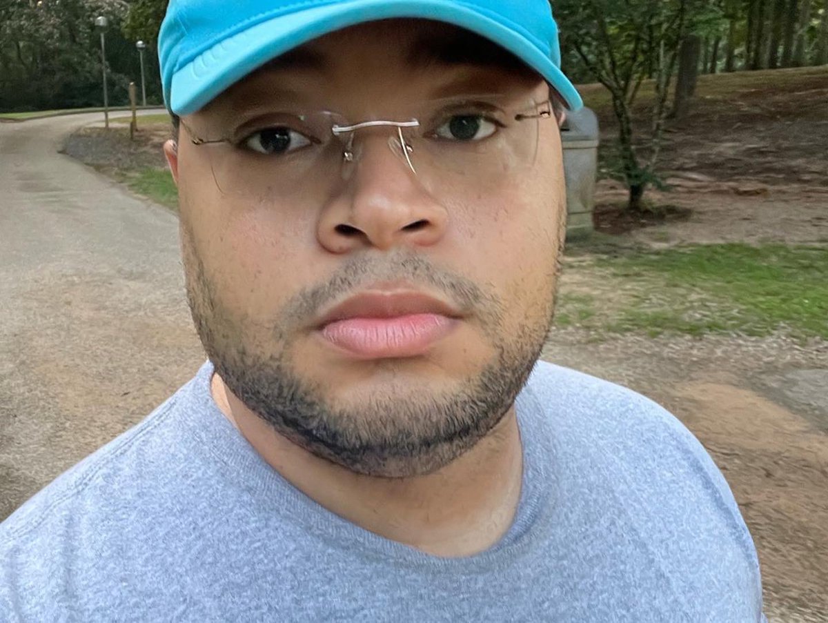 JamesHolcombIII's tweet photo. With my Central Office closed on Fridays, now I get to do something that I haven’t done in months - go for a morning walk in the park! It was great to see some of my Enterprise family as well.

#healthyleadership #sharpenthesaw #selfcare #Σwellness https://t.co/cAk5XGSPVg