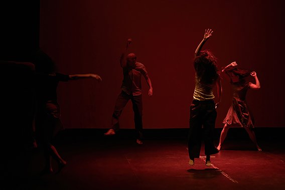 RevistaGodot's tweet photo. 🔴FESTIVAL MIRADAS AL CUERPO
Arranca la XV Edición del Festival #MiradasAlCuerpo organizado por @TeatroLagrada.
Nuestra compañera @MerLCaballero habló con Miguel Torres, su director, y las compañías conocerlo con más detalle.
👇
https://t.co/69D5q8PlF3
📅del 3 al 26 de junio. https://t.co/XEtV1VcG68