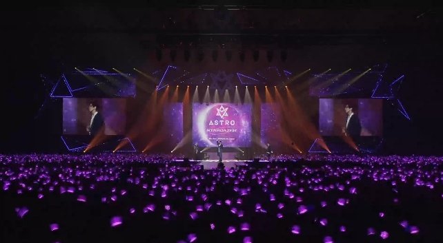 star_astrooo's tweet photo. So many robongs!!! It's so pretty 😭💜 https://t.co/WV4s5zGfXn