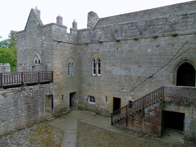 aw_history's tweet photo. I have a photo gallery for #Aydon #Castle in #Northumberland at https://t.co/3mFOVNel7Q A C13 manor house turned into a castle in the C14 @EnglishHeritage #medieval #History @Castle_Studies @VisitNland @NorthumberlandT @2northumberland @N_landCouncil @visitneengland @Englands_NE https://t.co/o6rArfZDku