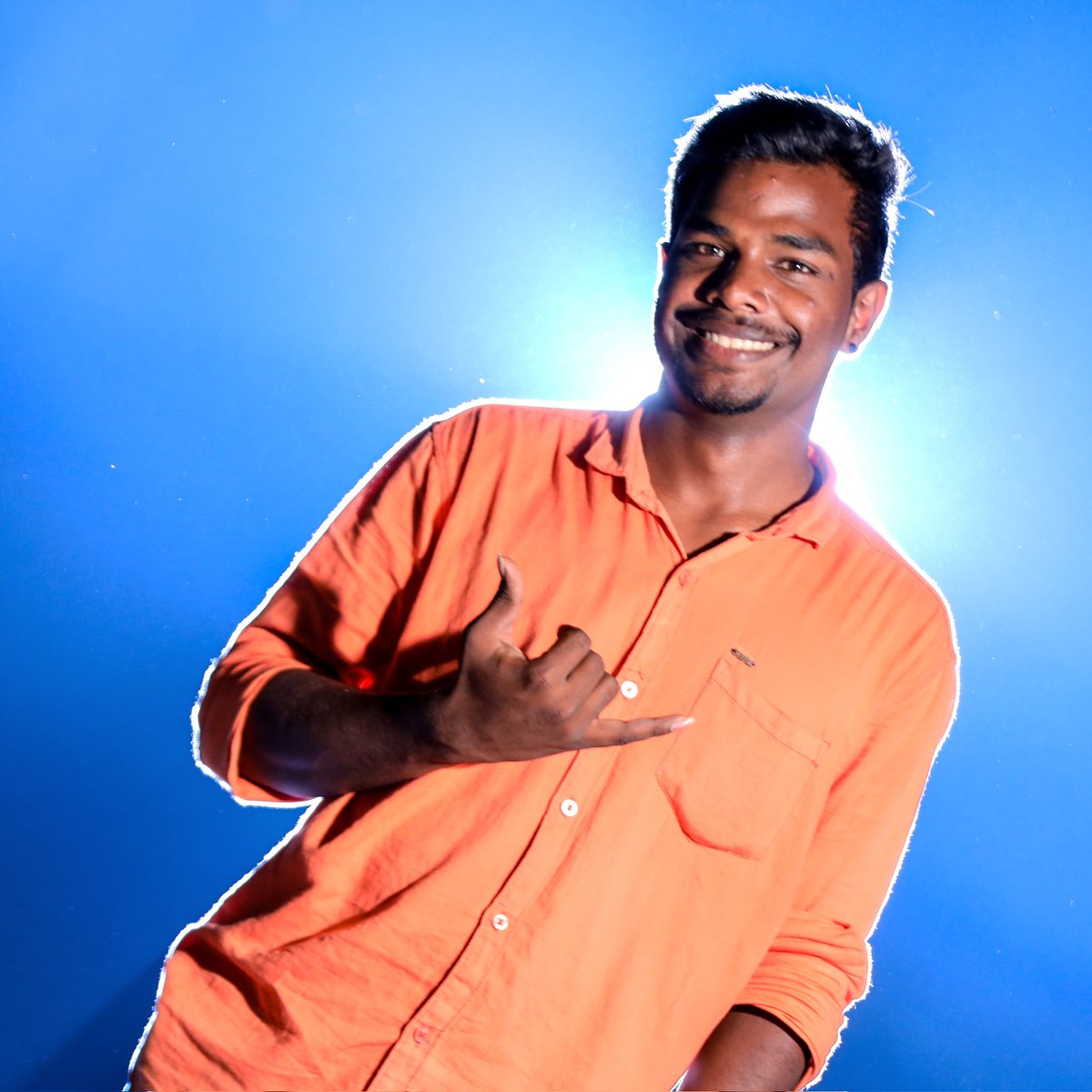 VIGNESH46175200's tweet photo. #NewProfilePic https://t.co/aiTok3fwVa
