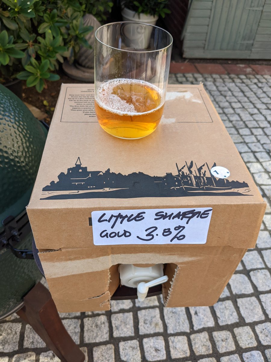 Just testing a Tub of "Little Sharpie Gold"from Roger's <a href="/TheDovePub/">The Dove - Freehouse</a> . It's gonna be a good Platinum Jubilee Holiday Weekend