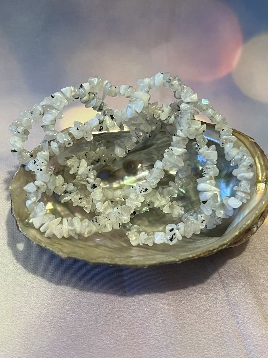 Only a few bracelets left ✨✨✨
Intentional and beautiful you can’t go wrong.
2 rose Quartz
2 Amethyst 
1 rainbow Moonstone

50% off for moving sale no code needed. Discount taken at checkout 

Tasami-natural.myshopify.com