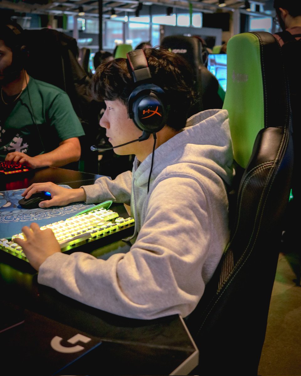 Hey Chicago! I'll be at <a href="/ScrimsCenter/">Scrims Esports Gaming Center</a> for the <a href="/nerdstreet/">Nerd Street</a> Champs Valorant LAN this weekend! I'll be there representing <a href="/Immortals/">Immortals</a> as a Great Lakes Region Correspondent and will be taking lots of pics 📸 

Of course I also wanna cheer on the <a href="/kaijucorpgg/">kaiju corp</a> Valorant boys too lol