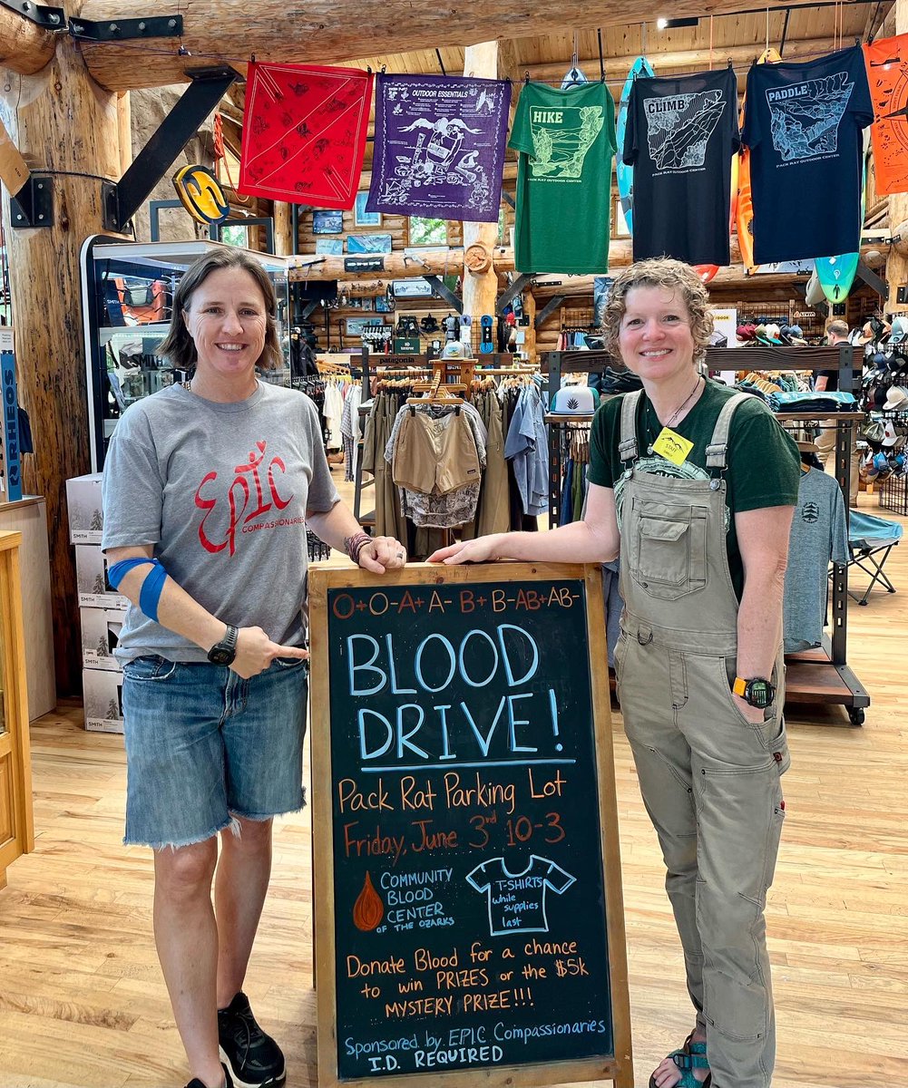 epic_compassion's tweet photo. Today is the day to donate blood at @PackRatOC from 10:00am-3:00pm. I’m heading into the blood mobile now to give. Thanks @OzarksBlood #SaveALife #donateblood #epiccompassion #nwa https://t.co/Qjbk4ApSNL