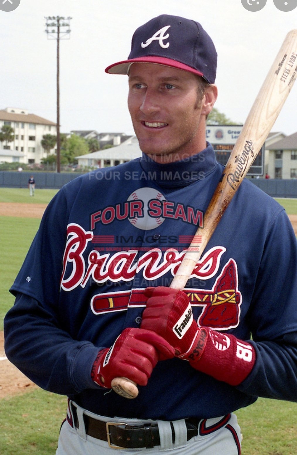 Happy Birthday to former utility player Steve Lyons! 