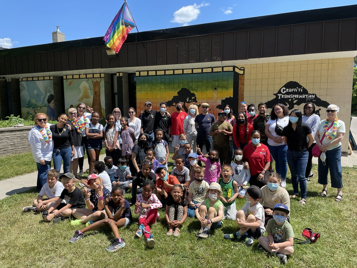 bgcws's tweet photo. Our flag is up! ๐ณ๏ธโ๐
#opportunitychangeseverything #nomorebarriers #bgcws #bgccan #wsncc #bgcclubday #pridemonth #lgbtq https://t.co/mkByMW5Dg6