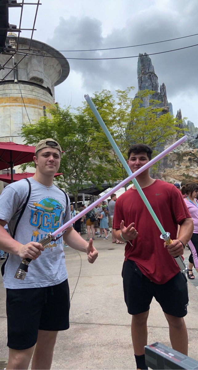 OBHS22_Disney (@obhs22_disney) on Twitter photo 