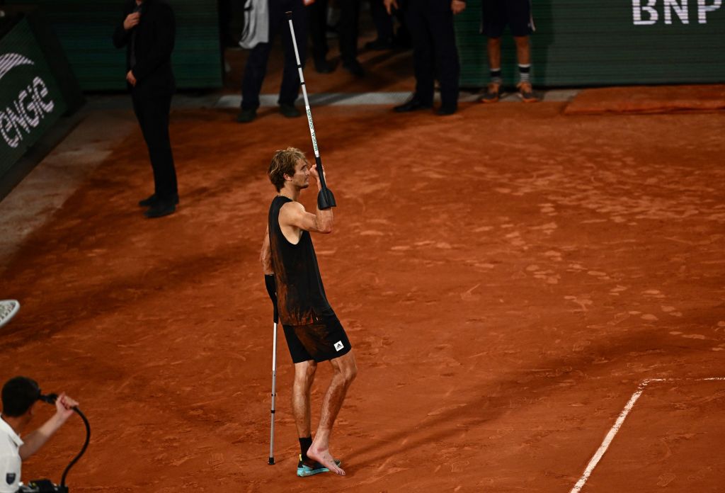 Eurosport_FR's tweet photo. 💔

https://t.co/adzZ8Eg7He #RolandGarros https://t.co/QHat06enae