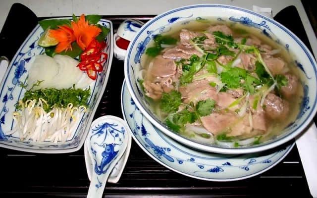 BabyApe_BA's tweet photo. @cz_binance Have you been to Vietnam before? If you have the opportunity to come to Hanoi, eat pho bát đàn. https://t.co/sV1BVga5LQ