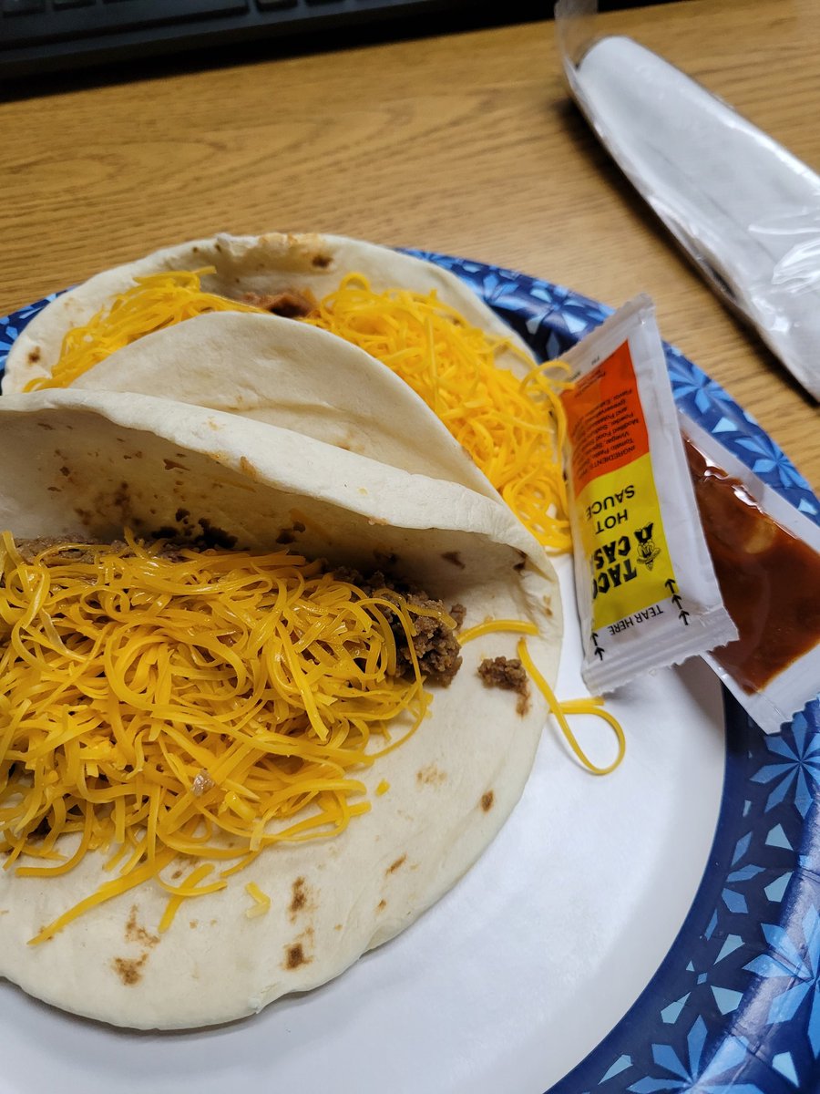 susanbase11's tweet photo. Thanks to Herb Easly for providing lunch for the sped conference today. https://t.co/pUKjL6IZx2
