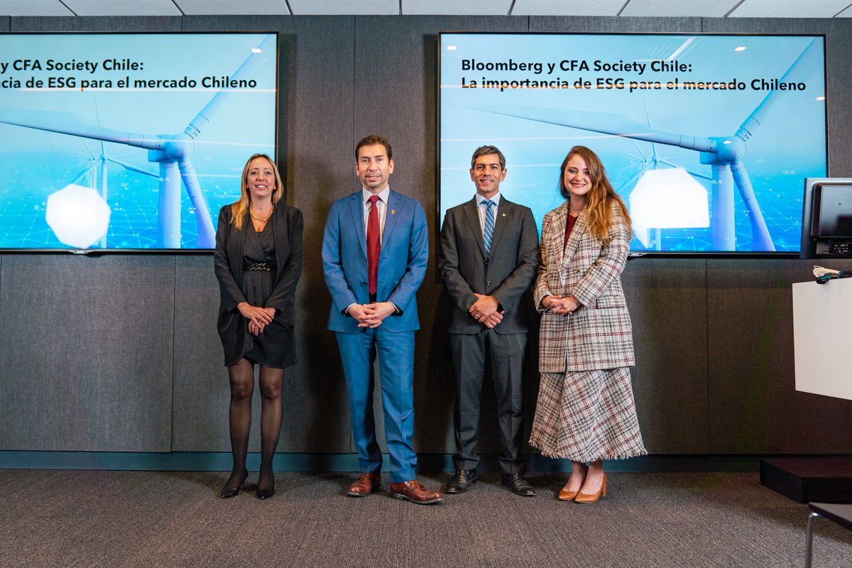 CFA Society Chile, el Ministerio de Hacienda, y Bloomberg discutieron en como satisfacer y manejar la creciente necesidad de inversiones ESG.

Para conocer más detalles de la reunión: bloomberg.com/latam/blog/el-…
#esginvesting #inversiondeimpacto