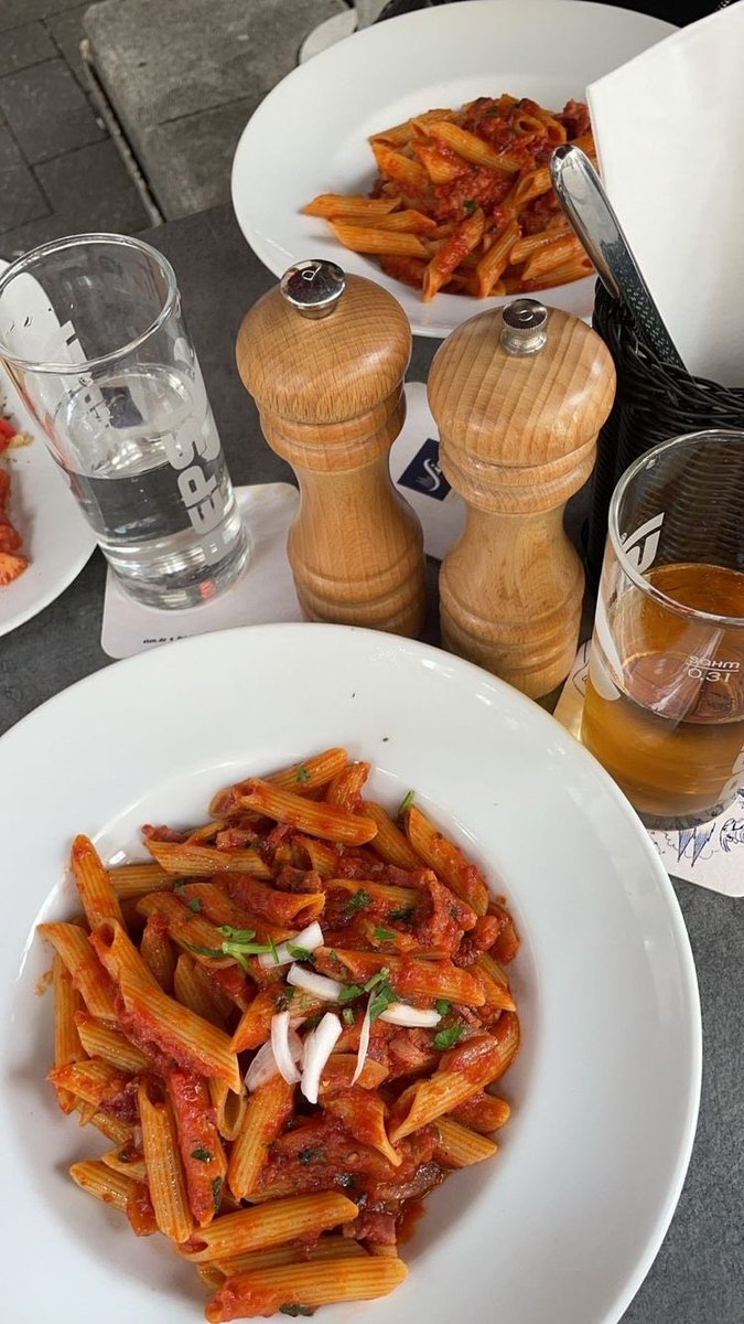liviuuh's tweet photo. italian food is good for the soul🍝 https://t.co/cGmyHqxUev