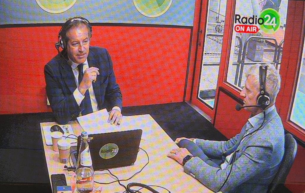 Creare benefici sociali e ambientali attraverso l'attività d'impresa  è il modello rigenerativo di cui ho parlato oggi a <a href="/radio24/">Radio24</a> con @giorgiozanchini <a href="/regsociety/">Regenerative Society Foundation</a>