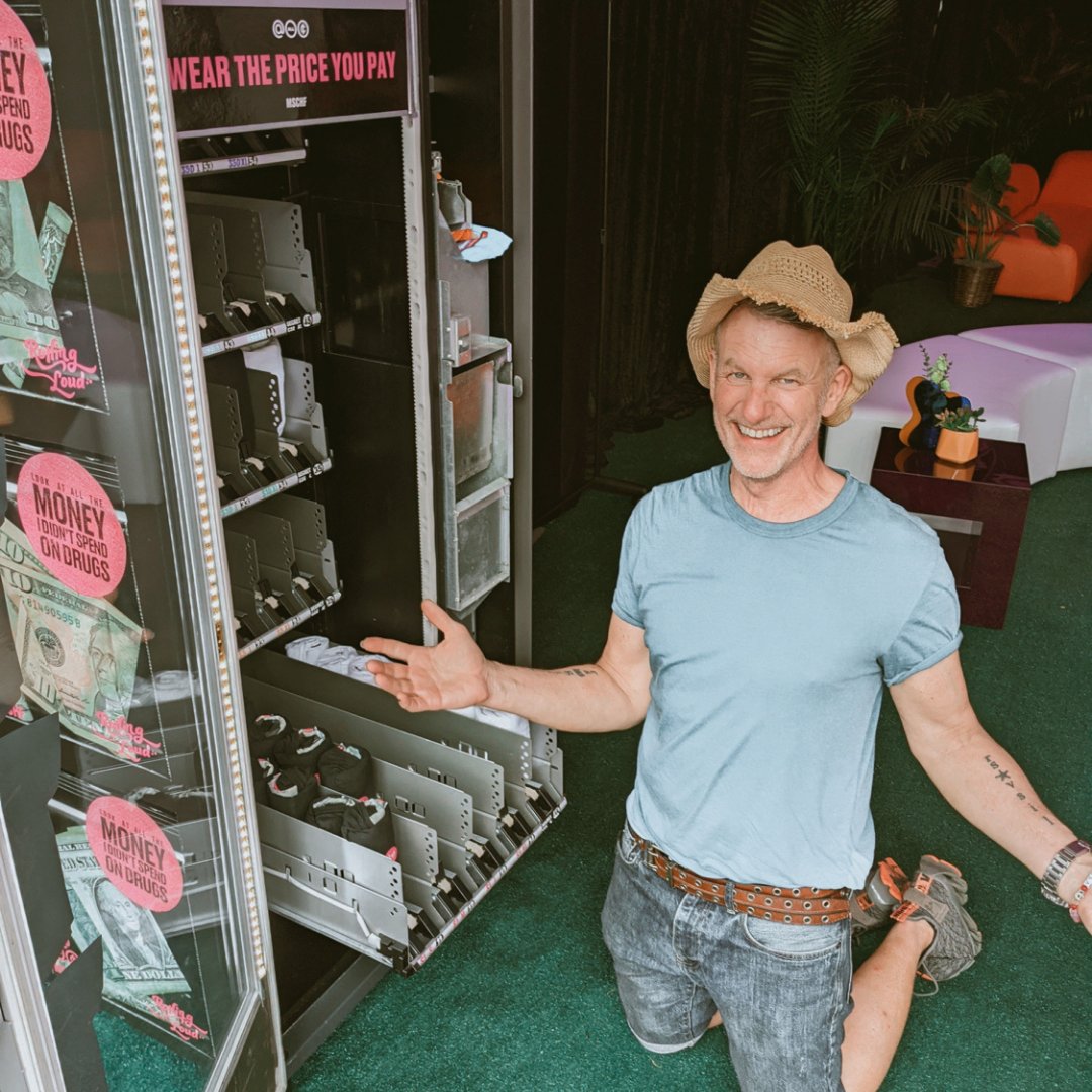 optimalstation's tweet photo. It's all hands on deck on event days!🤠
Optimal Station provides a fun way for brand employees to get hands-on training experience, live at events!🤝
#bettertogetherb #eventdays https://t.co/k96jLNZHLq