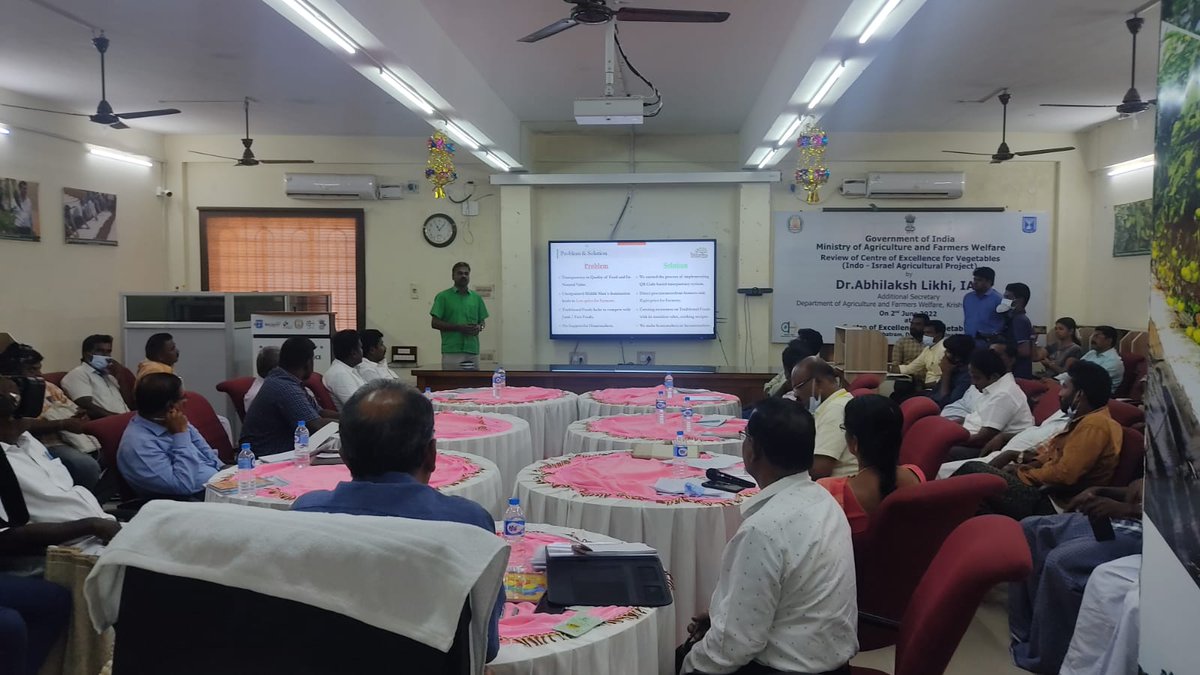 NABARD_MABIF's tweet photo. NABARD MABIF participated in the event conducted in Centre of Excellence for Vegetables, Reddiyarchatram, Dindigul.
The meeting was presided over by Dr. Abilakash Likhi, Additional Secretary, Ministry of Agriculture &amp; Farmers welfare, Govt. of  India.
#mabif #nabard #tnau https://t.co/pOz6cEjno6