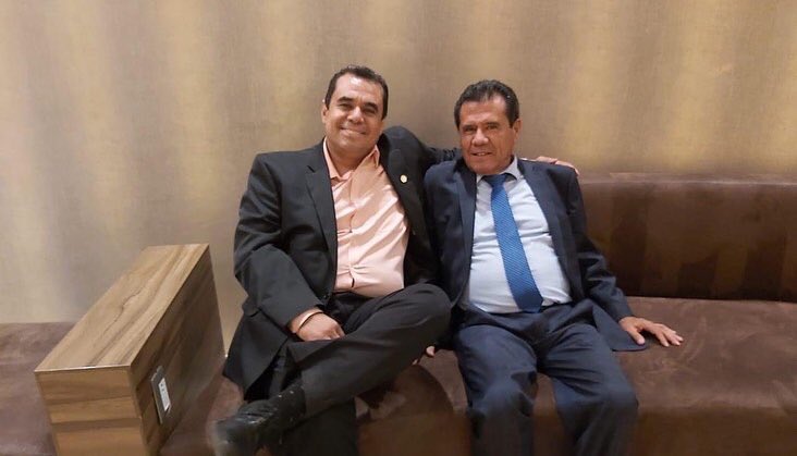 ernestoreacano's tweet photo. Para mi, el asistir al Colegio de Abogados al cual pertenezco y del cual fui Presidente, saludar y convivir con tantos colegas, amigos y Maestros me hace sentir orgulloso y honrado.

Se celebró la 3ra. Sesión Ordinaria del @Forofederalista https://t.co/fr8aynjPBR