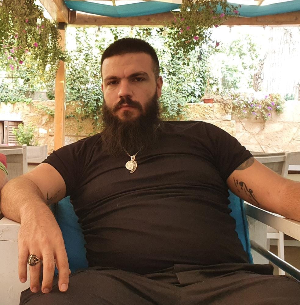 ReemShaAm3's tweet photo. الرقيب زين العابدين شمص شهيدًا بعد الإشتباكات مع المطلوبين في الشراونة https://t.co/5aHT0jJ6RM