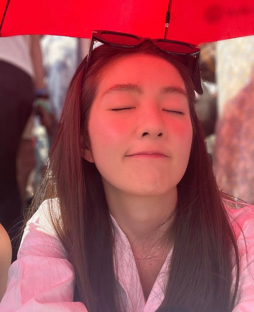 seuItrbl's tweet photo. gn to her and her only https://t.co/qSngT5Fh3F