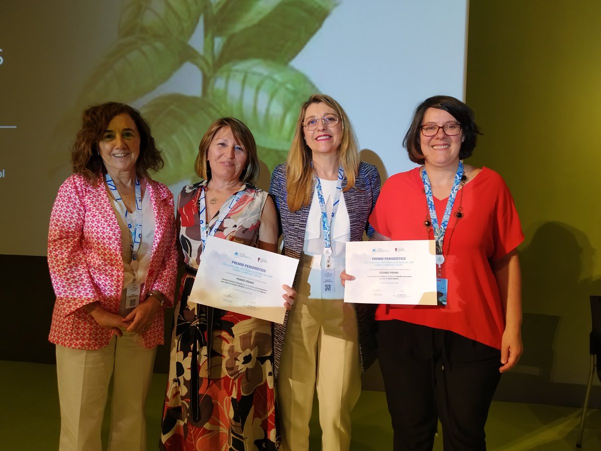 Feliz de recibir junto a <a href="/maribelmargallo/">Maribel Sanchez</a> de <a href="/COPE/">COPE</a> el premio de periodismo sobre salud y calidad del aire. Gracias <a href="/SeparRespira/">SeparRespira</a> por fijarte en el trabajo que hacemos desde <a href="/diariomedico/">Diario Médico</a> #55CongresoSepar