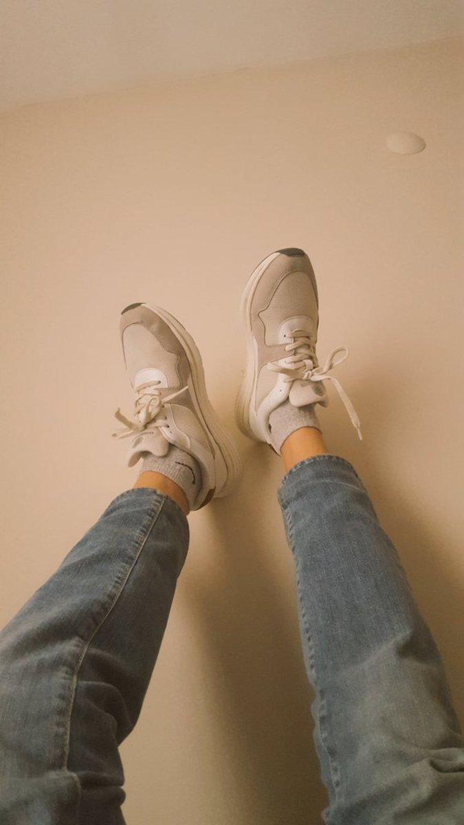 Twinkcouplee's tweet photo. If u want to see Surhay's feet, dm us ;)
#onlyfans #twink #gay #sugardaddy #sugarmommy #feetfetish #ayak #fetiş https://t.co/rbemNaJulV