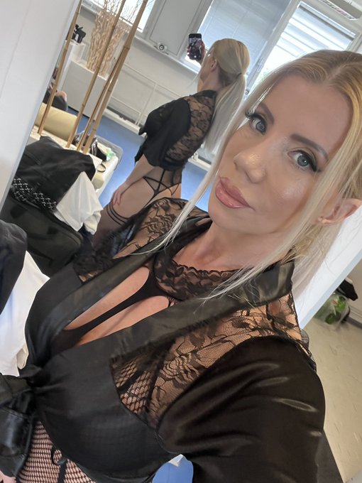 Today&rsquo;s shooting!!!😋😋😋 @AG__Original  @LaraDeSantis2 https://t.co/tr4H9cLOU4<a class="tags" href="/tag/ag__original">@ag__original</a><a class="tags" href="/tag/laradesantis2">@laradesantis2</a><a href="/tag/onlyfans"class="tags"><span>#onlyfans</span></a>