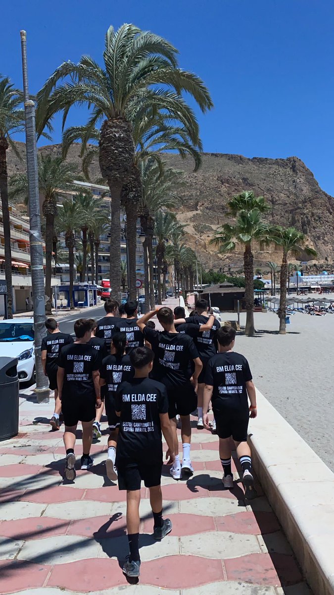 CbmEldaCEE's tweet photo. Fotos que nos llevan desde Almería😍🖤

#BalonmanoEldaCEE
#MismaIlusiónMásPasión https://t.co/XNwMHLFsyg