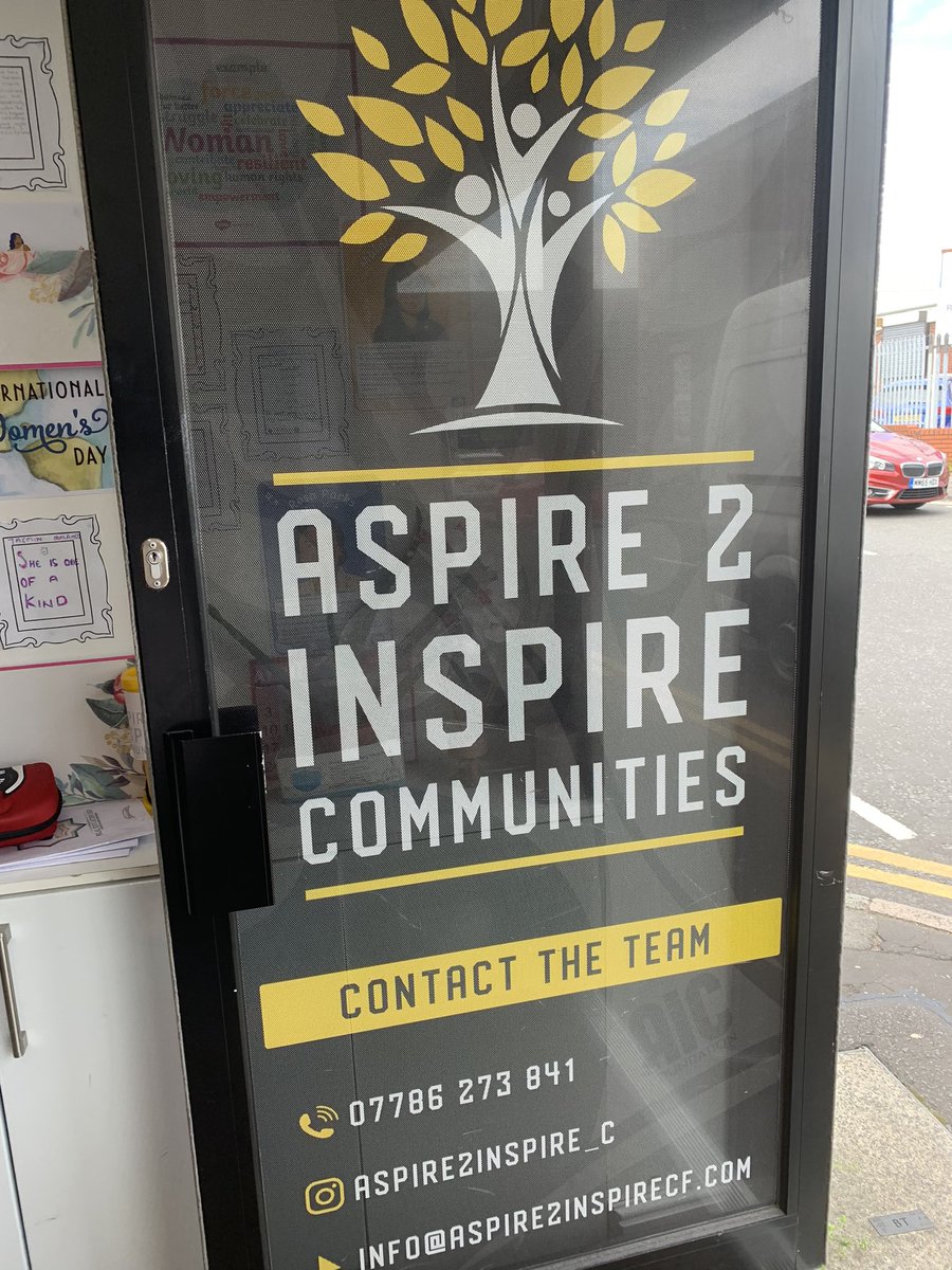 saimathewriter's tweet photo. I’m attending a party at @aspire2inspirec on Regent Street in Rochdale where the community is celebrating the Platinum Jubilee with henna art, pizza, karaoke, Bollywood music and colouring 🎉🇬🇧 @MENnewsdesk https://t.co/Qa0D1cU2HI