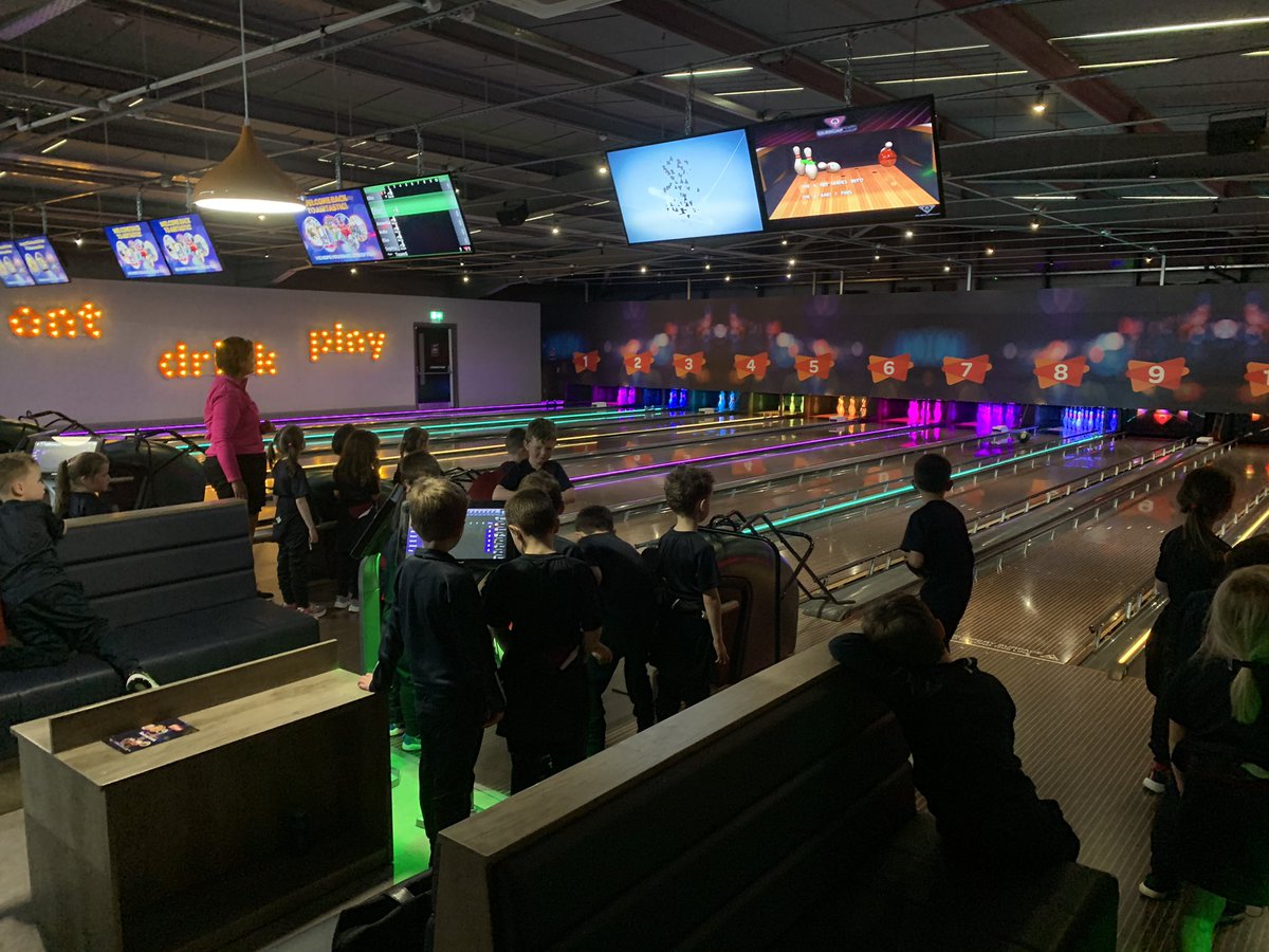 Infant School Tour <a href="/AirtasticIre/">Airtastic Entertainment Centres Ireland</a>