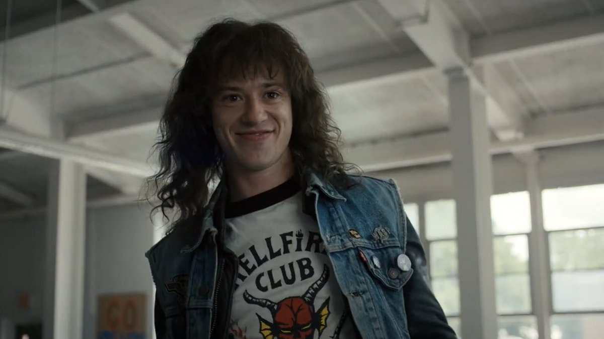 joycelhopper's tweet image. when eddie munson smiles, a year is added to my life tbh. #StrangerThings
