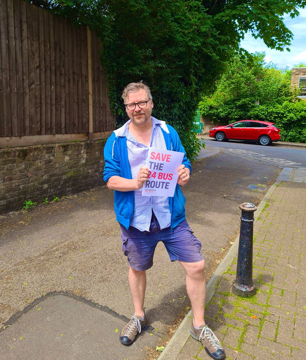 CamdenLabour's tweet photo. Today we are launching our campaign in Hampstead to save the 24 bus route, which is at risk of being scrapped.🚍#LoveHampsteadVoteLabour https://t.co/aYOuZVhABU