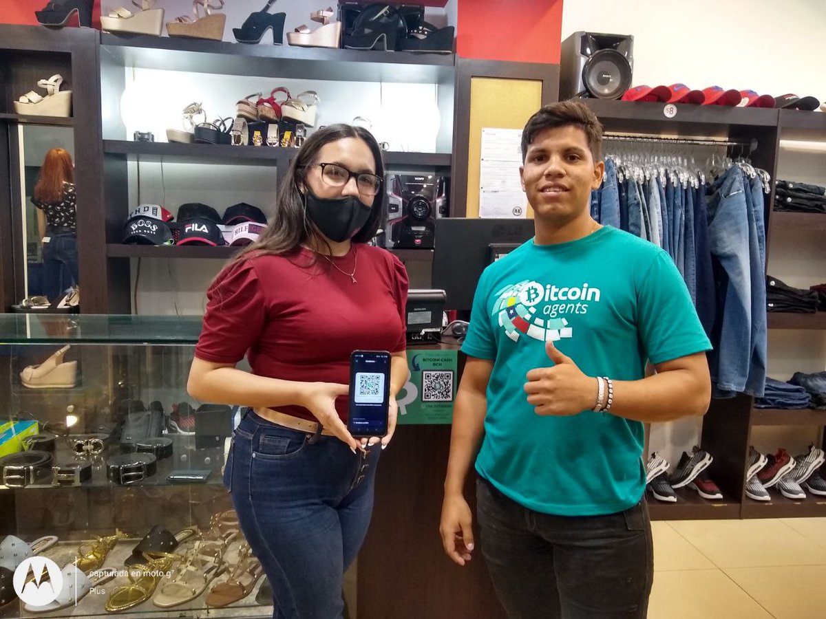 Nuestro nuevo #BitcoinAgent de Maracaibo - Venezuela (Kevin Muñoz) ha captado a Vanity Sur (tienda de ropa femenina) 
instagram.com/vanity_sur/

#BitcoinAgentsVenezuela2022 está logrando su objetivo de masificar el uso de #BCH en #Venezuela