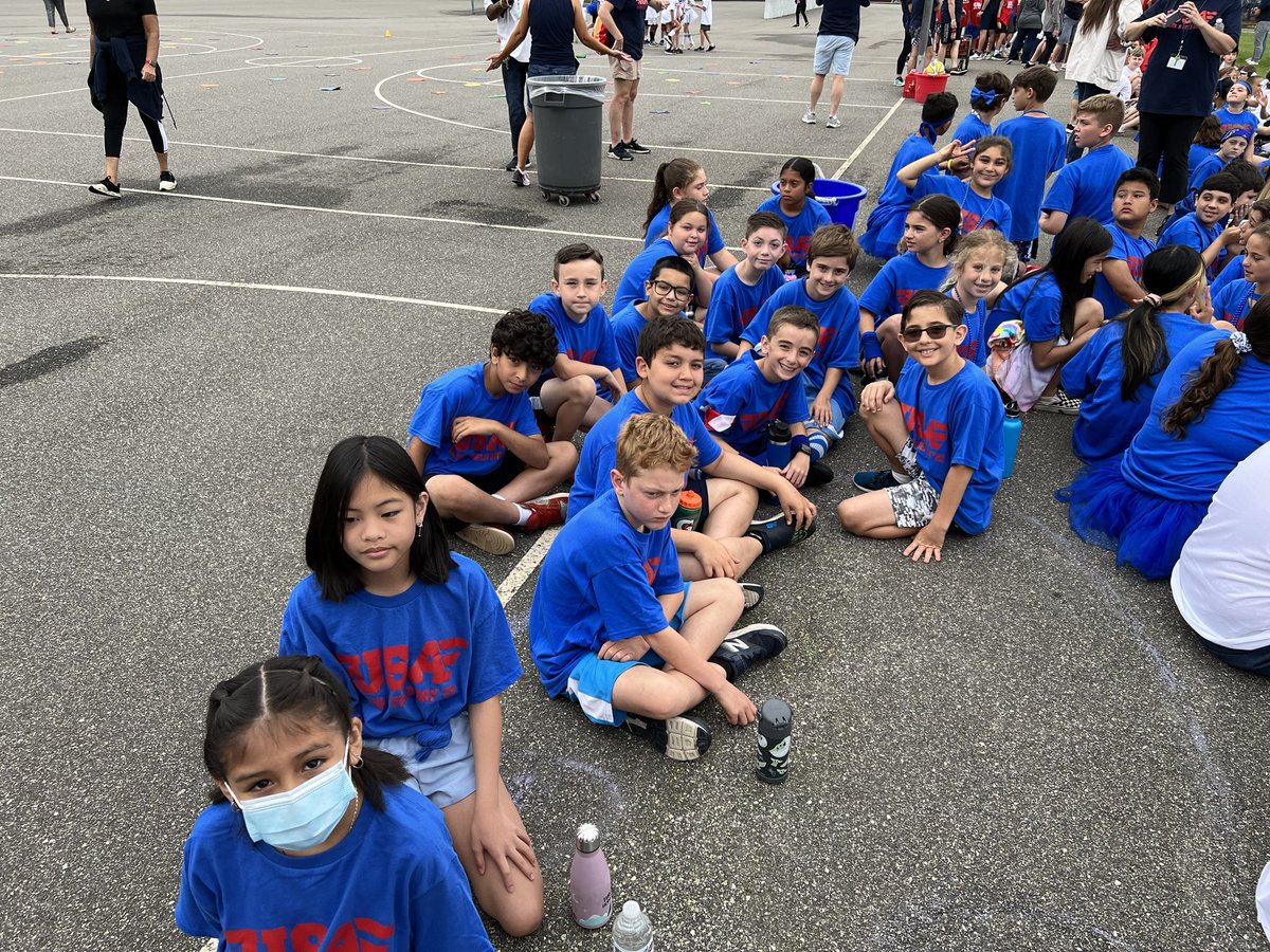 cftb23_blake's tweet photo. Field Day 2022…my last one!!! https://t.co/LJEpsB9PN1