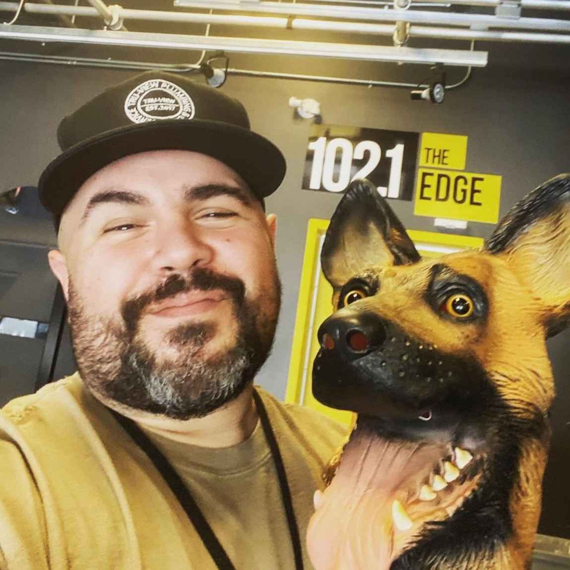 the_edge's tweet image. Hey everyone, It’s with mixed emotions that I share today's my last day at The Edge. I will be pursuing another opportunity. I got into this business to be on The Edge, and fulfilling that lifelong dream is something I couldn’t have done without you, the listeners. - @theJaybrody