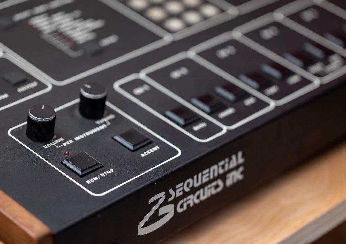 BridgeSetSound's tweet image. Studio soft launch! Rent our studio for producing, mixing, sample collecting, synths, content creation and more. Located in Philadelphia! #studio #producer #philly