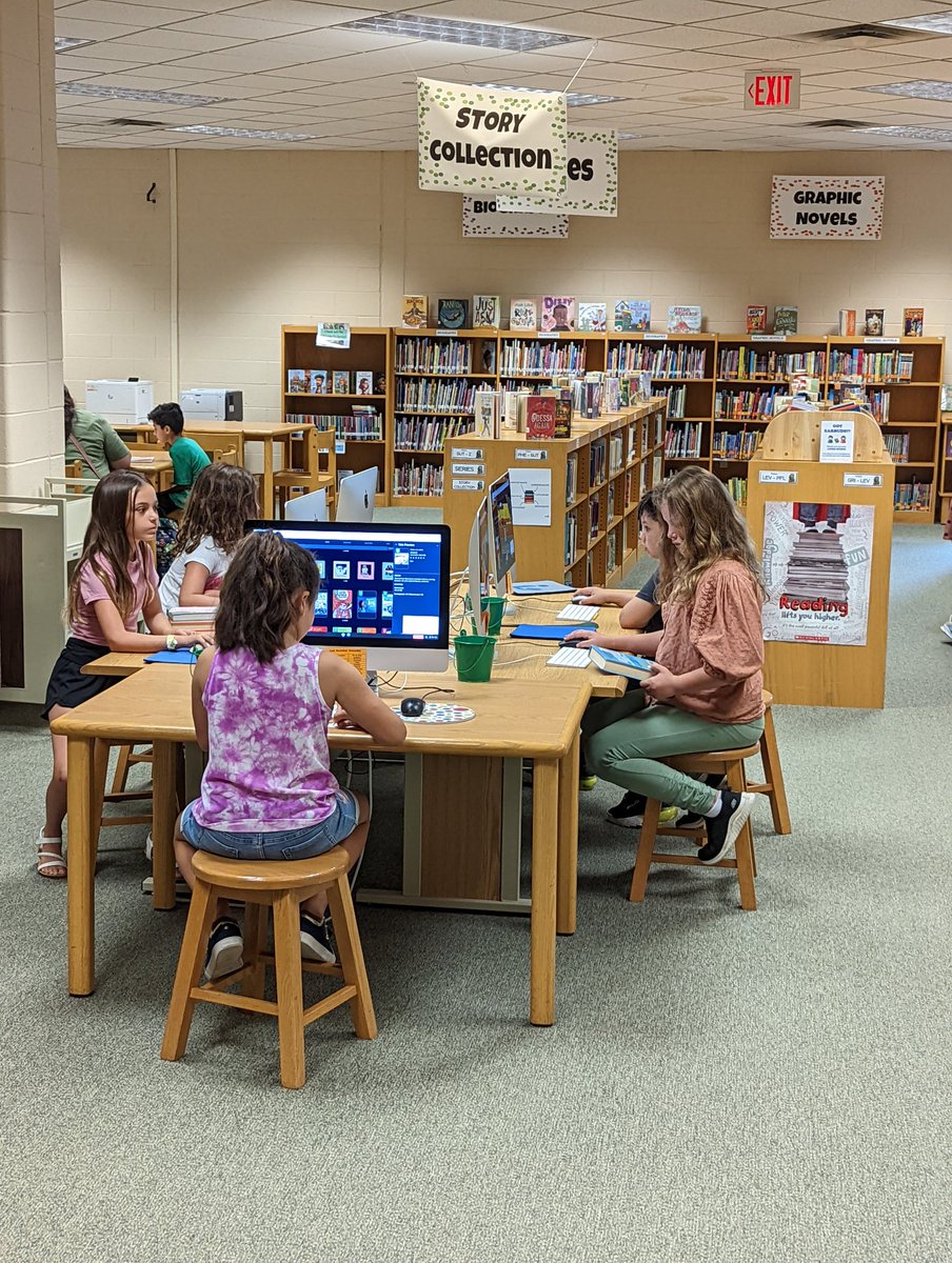 Last morning of library checkout before the great book return 😢
<a href="/CopperHillES/">Copper Hill</a> <a href="/FlemRarSchools/">FlemRarSchools</a> #readersgonnaread