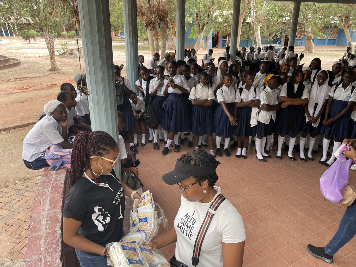 chizzylopec's tweet photo. Today @_Mothercare_ visited SOS school The Gambia 🇬🇲 Banjul to mark #MenstrualHygieneDay https://t.co/Hebl4tXFPU