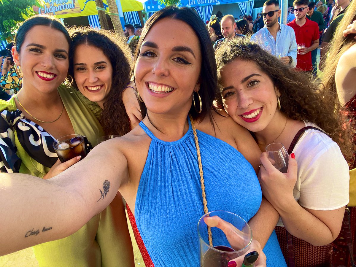 Luuucía ✌🏼 tweet media