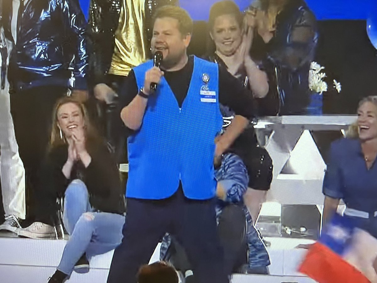AaronNolanNews's tweet photo. James Cordon returns to host #WalmartShareholders. https://t.co/kcGIvqFOCq