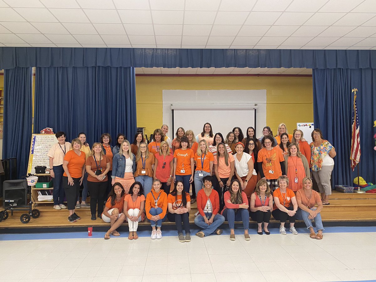 Today our Champions stood in solidarity with those impacted by the horrific gun violence that has impacted our Buffalo community and the children and educators of Uvalde. Today we wear orange to bring awareness against gun violence. #onecommunity <a href="/MaplemerePTA/">Maplemere PTA</a> <a href="/SHEAUnion/">SweetHomeEducAssoc</a>