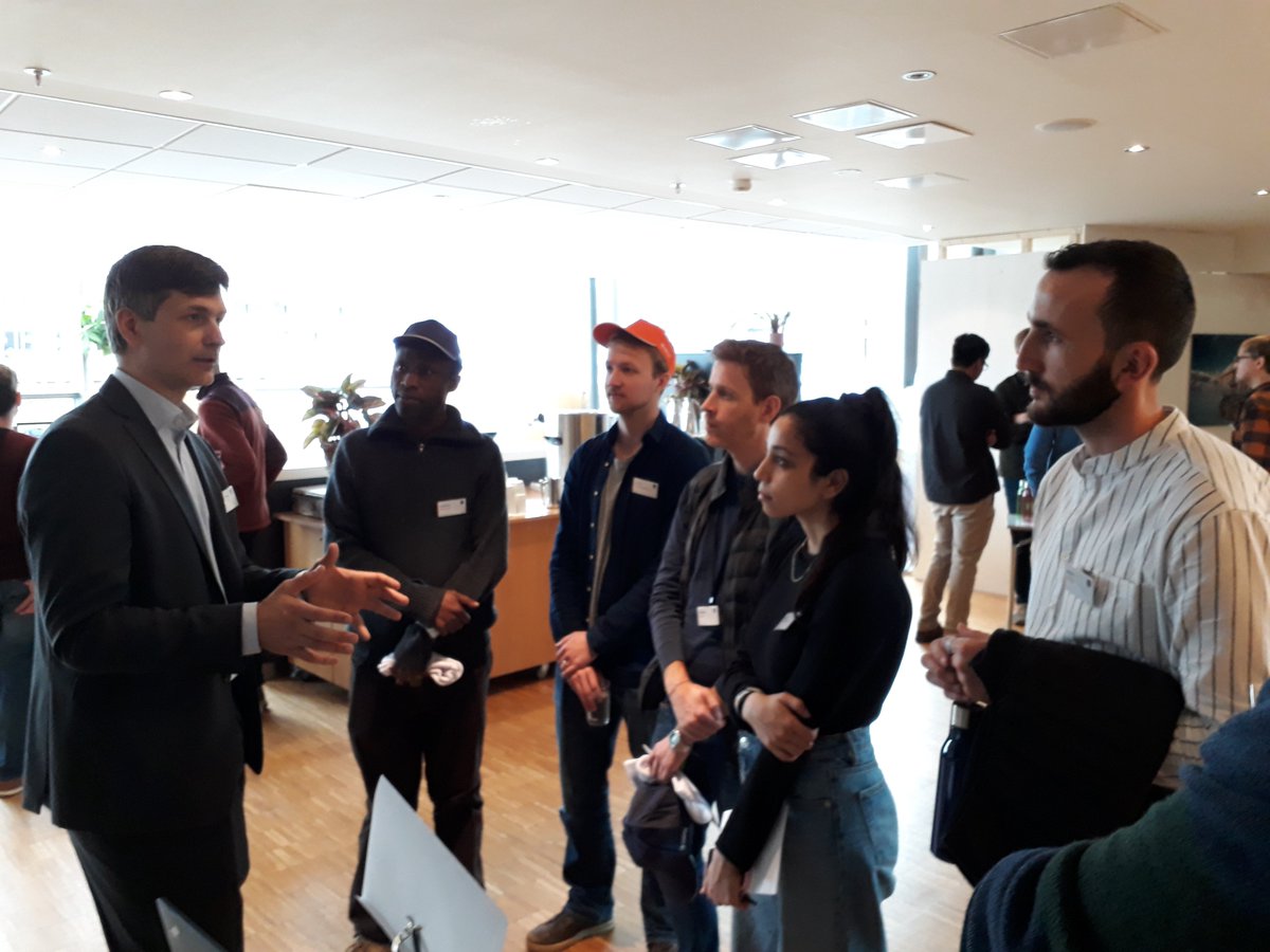 Partnering event at #mathmeetsindustry: THREAD partner Per Thomas Moe <a href="/TechnipFMC/">TechnipFMC</a> discussing with Narges <a href="/CokajErgys/">Ergys Çokaj</a> @AndreaLtwit and others. See you next week again in MS 161 at ECCOMAS Congress in <a href="/VisitOSLO/">VisitOSLO</a>  eccomas2022.org/frontal/defaul… @MSCActions #h2020 <a href="/ElenaCelledoni/">Elena Celledoni</a> <a href="/b_owren/">Owren</a>