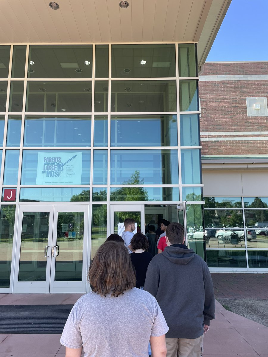 EHS Class of 2022 tweet media