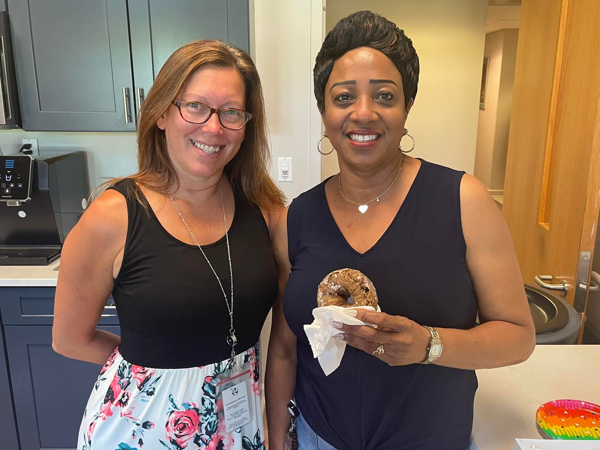 GooseCreekSC's tweet photo. Happy National Donut Day! We are celebrating at City Hall this morning with the help of our friends at Donut Connection in Goose Creek ... delicious!
@freshdonutsgc #NationalDonutDay #creekrising https://t.co/nDP37g3M43