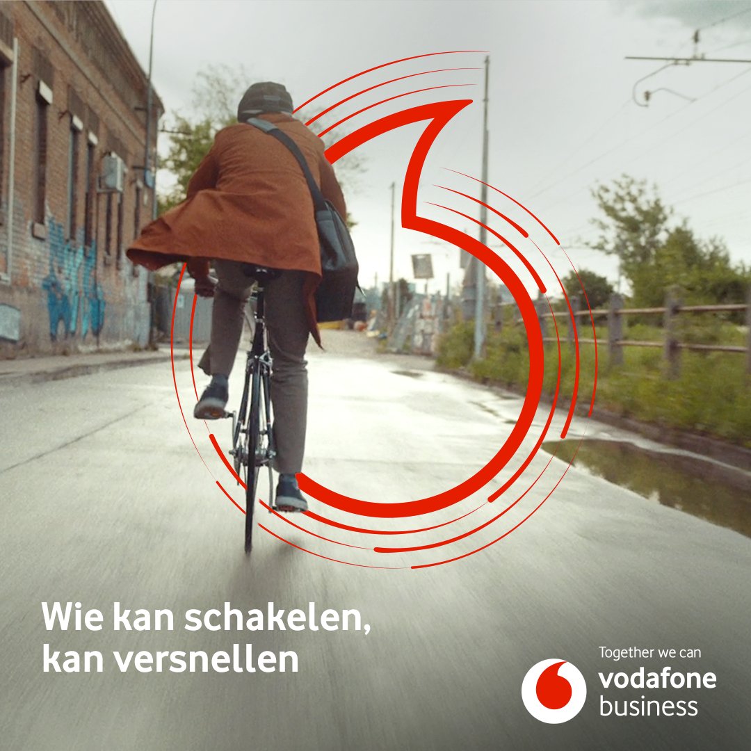 vodafoneNL's tweet photo. Wie kan schakelen, kan versnellen. Maak samen met ons veilig hybride werken mogelijk voor al uw medewerkers, op elke locatie en op elk device. #TogetherWeCan