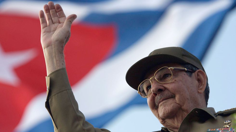 ETECSA_Cuba's tweet photo. 🎊 Feliz cumpleaños a nuestro General de Ejército, Raúl Castro Ruz.
¡Muchas gracias por su guía y ejemplo!
#RaulEsRaul #SomosContinuidad https://t.co/O9rAxBRxrt