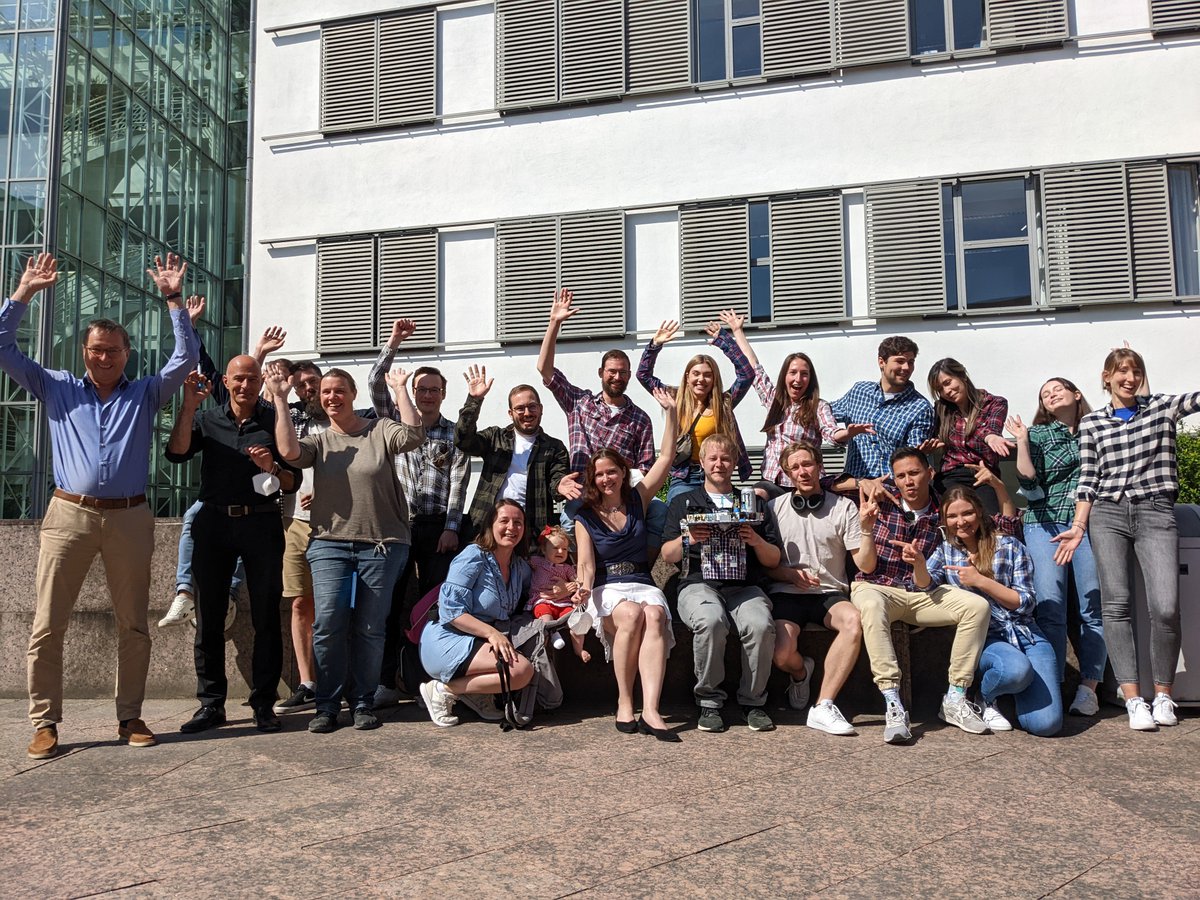 Congratulations Janosch on successfully defending your PhD thesis!🥳
#PhD