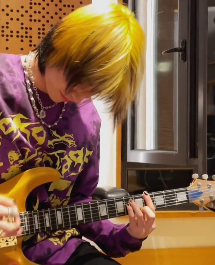 linkaidarlings's tweet photo. 我们的rockstar☆ https://t.co/zuYiRCqpnI
